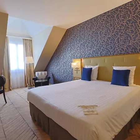 Hotell Dream Castle Marne La Vallee 4*