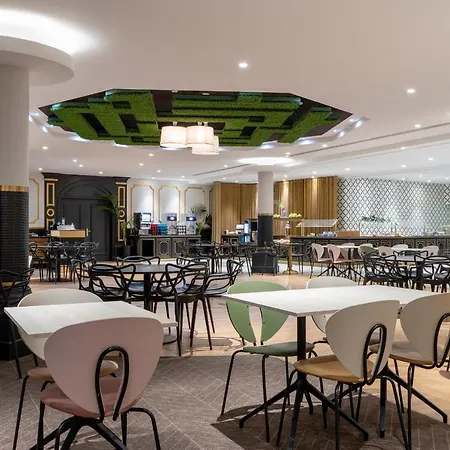 Hotel Dream Castle Marne La Vallee