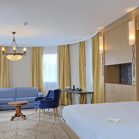 Hotell Dream Castle Marne La Vallee